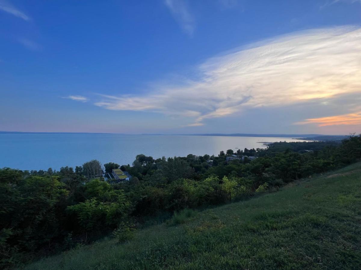 Balatonakarattya Magaspart Kültér fotó