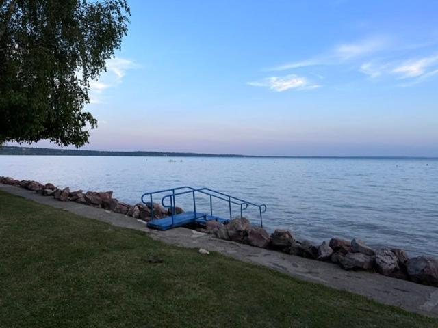 Balatonakarattya Magaspart Kültér fotó